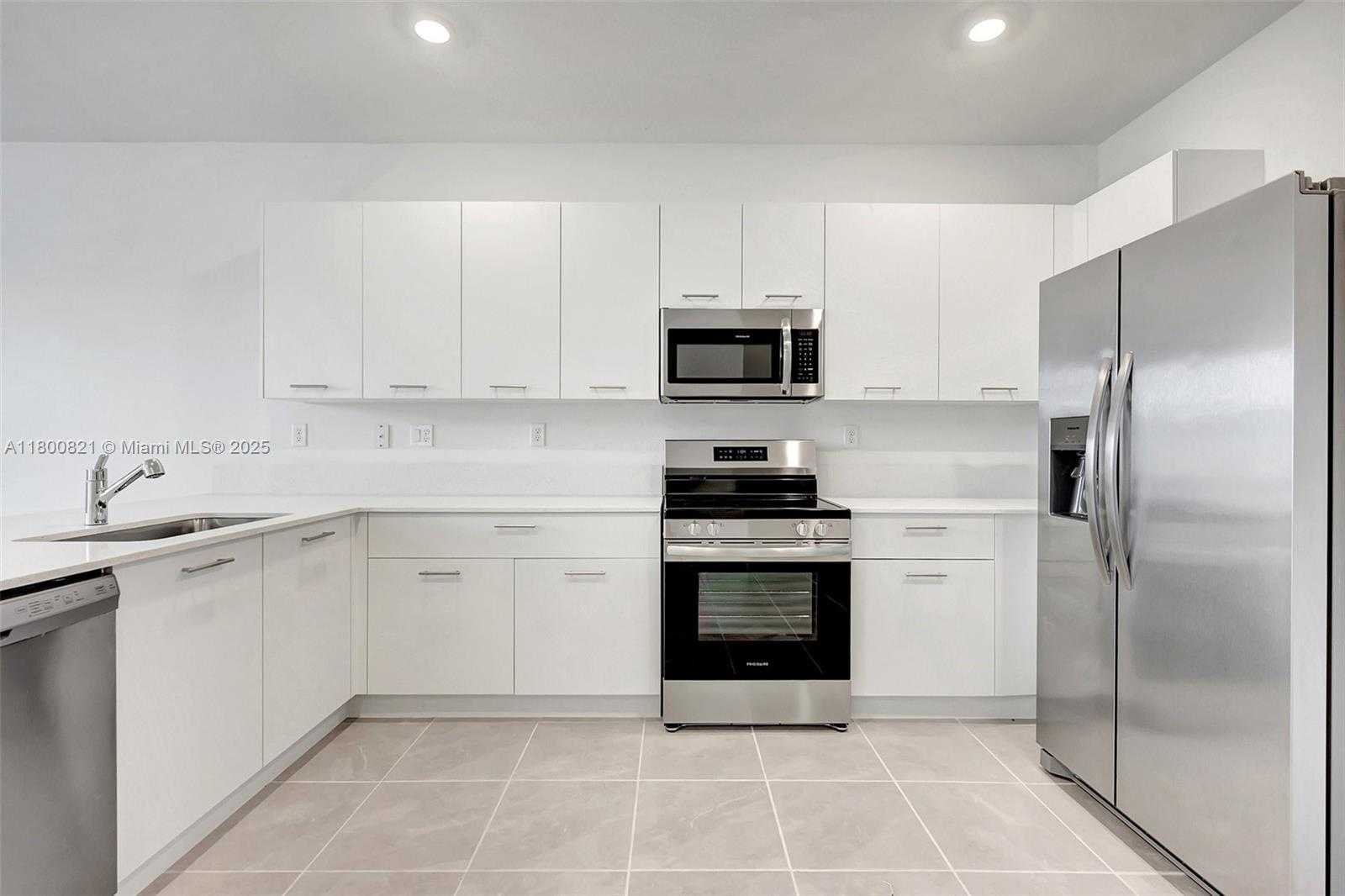Small Image of 12921 NORTH WEST 24TH AVE, Miami Number 6
