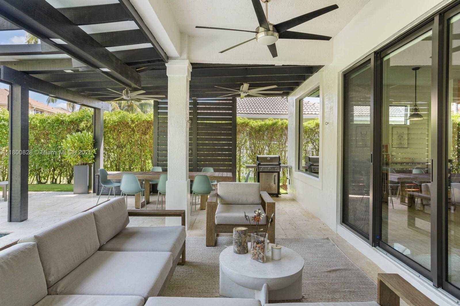 Small Image of 1846 HARBOR VIEW CIR #1846, Weston Number 11
