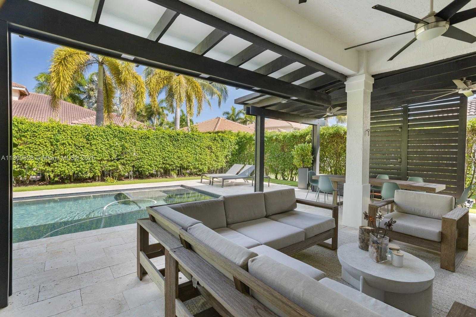 Small Image of 1846 HARBOR VIEW CIR #1846, Weston Number 12