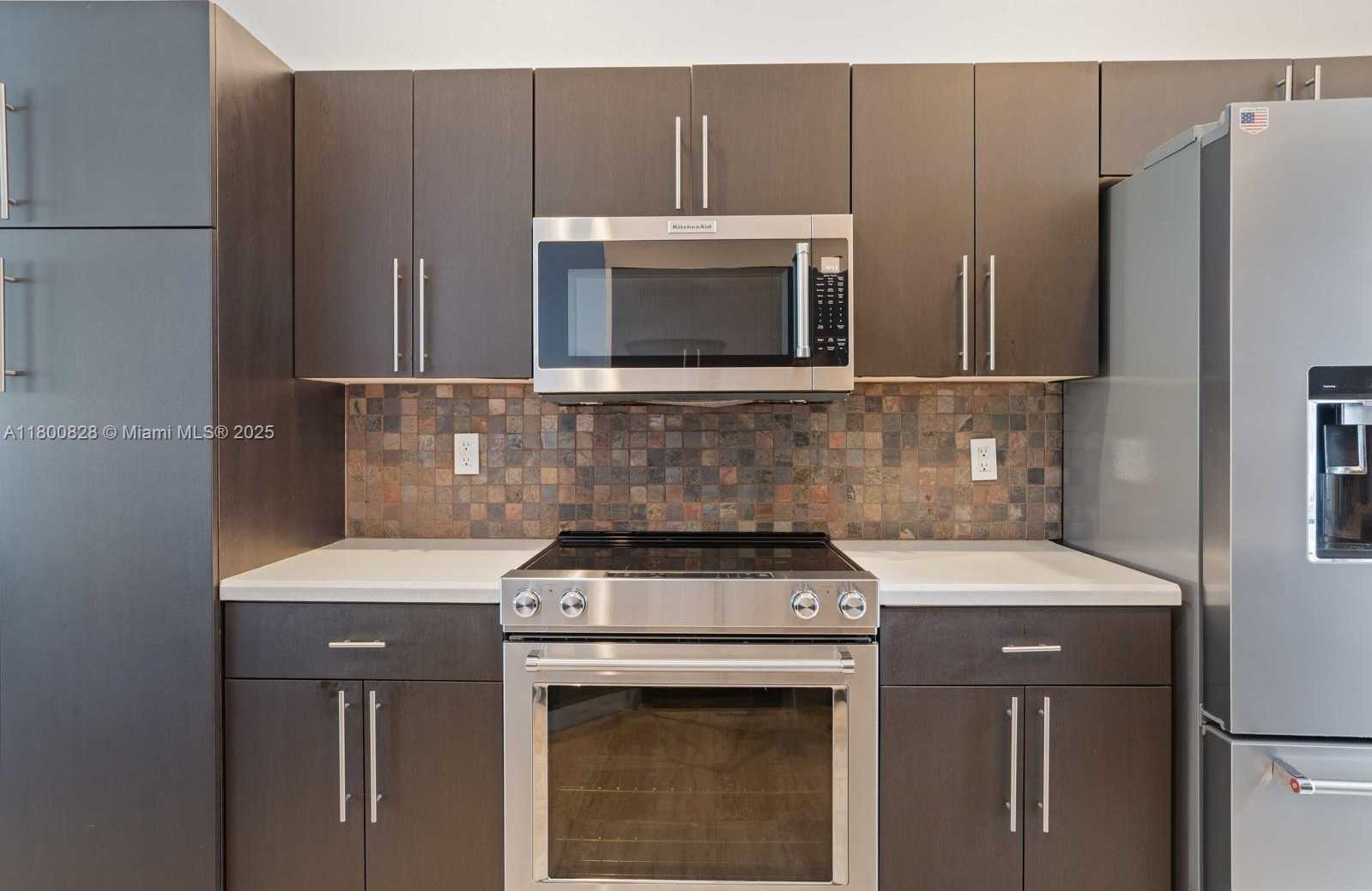 Small Image of 1846 HARBOR VIEW CIR #1846, Weston Number 19