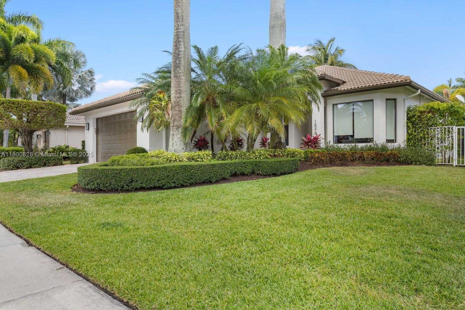 Small Image of 1846 HARBOR VIEW CIR #1846, Weston Number 3