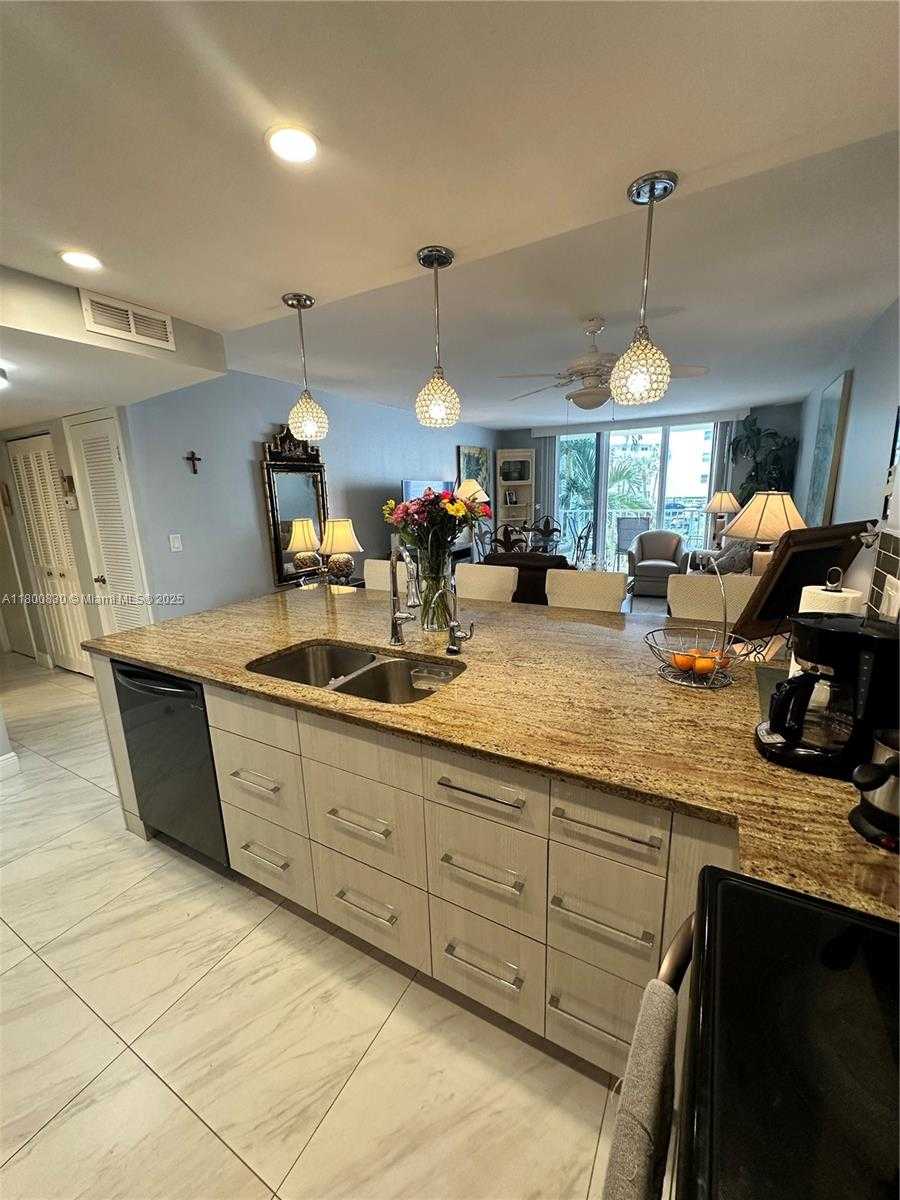Small Image of 3540 SOUTH OCEAN BLVD #216, South Palm Beach Number 15