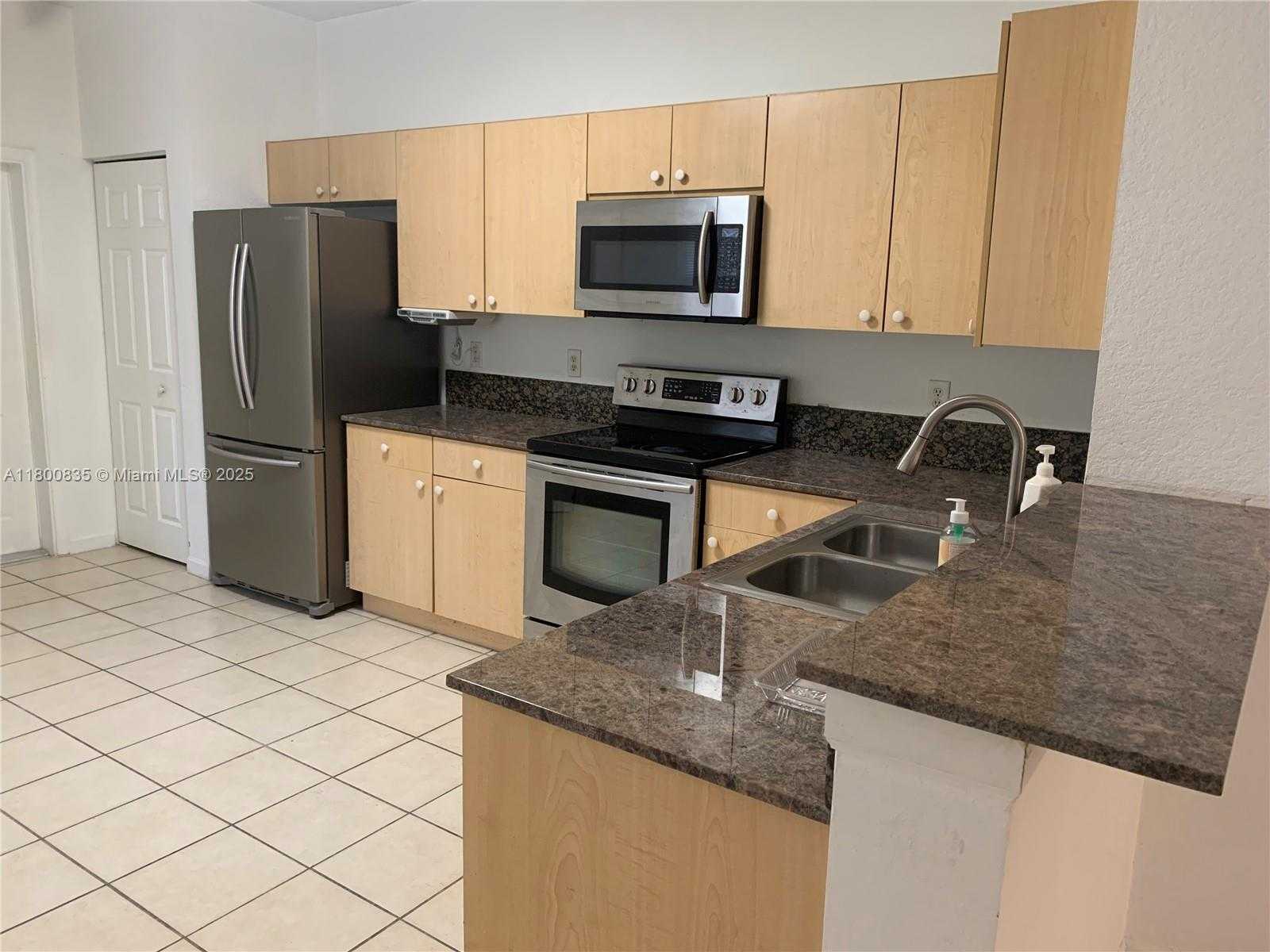 Small Image of 3894 TREE TOP DR, Weston Number 14