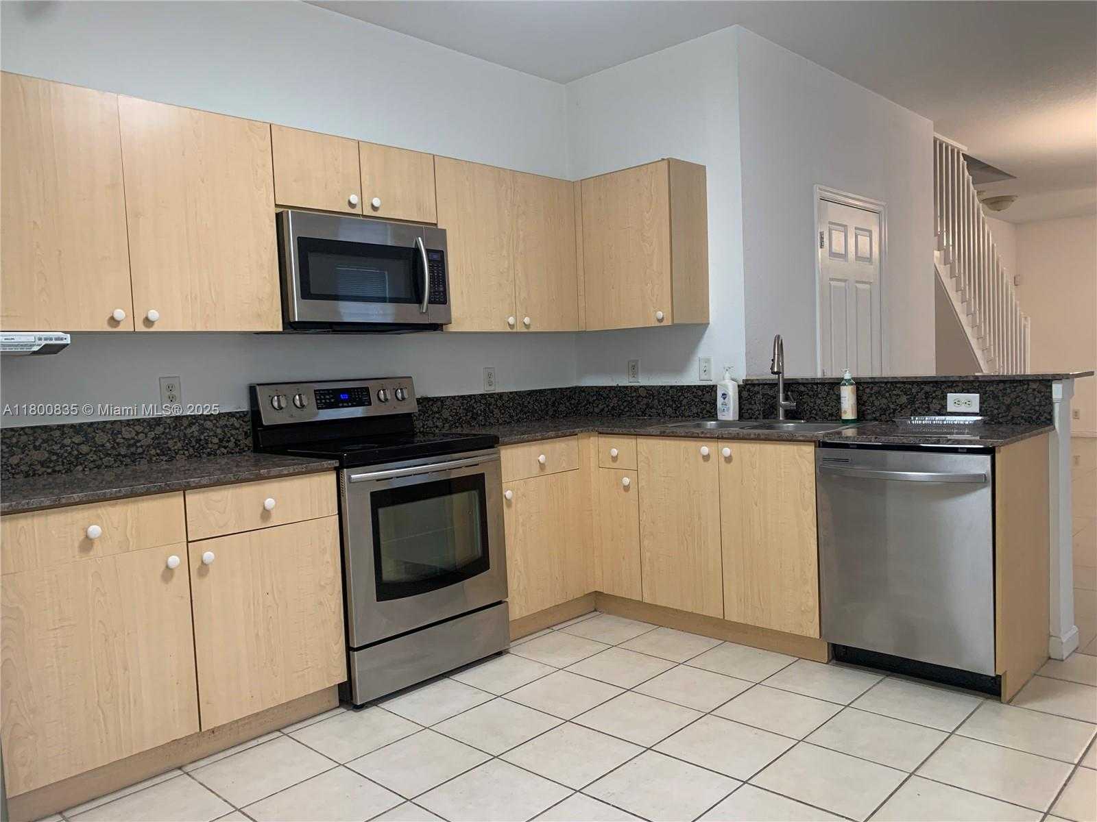Small Image of 3894 TREE TOP DR, Weston Number 17