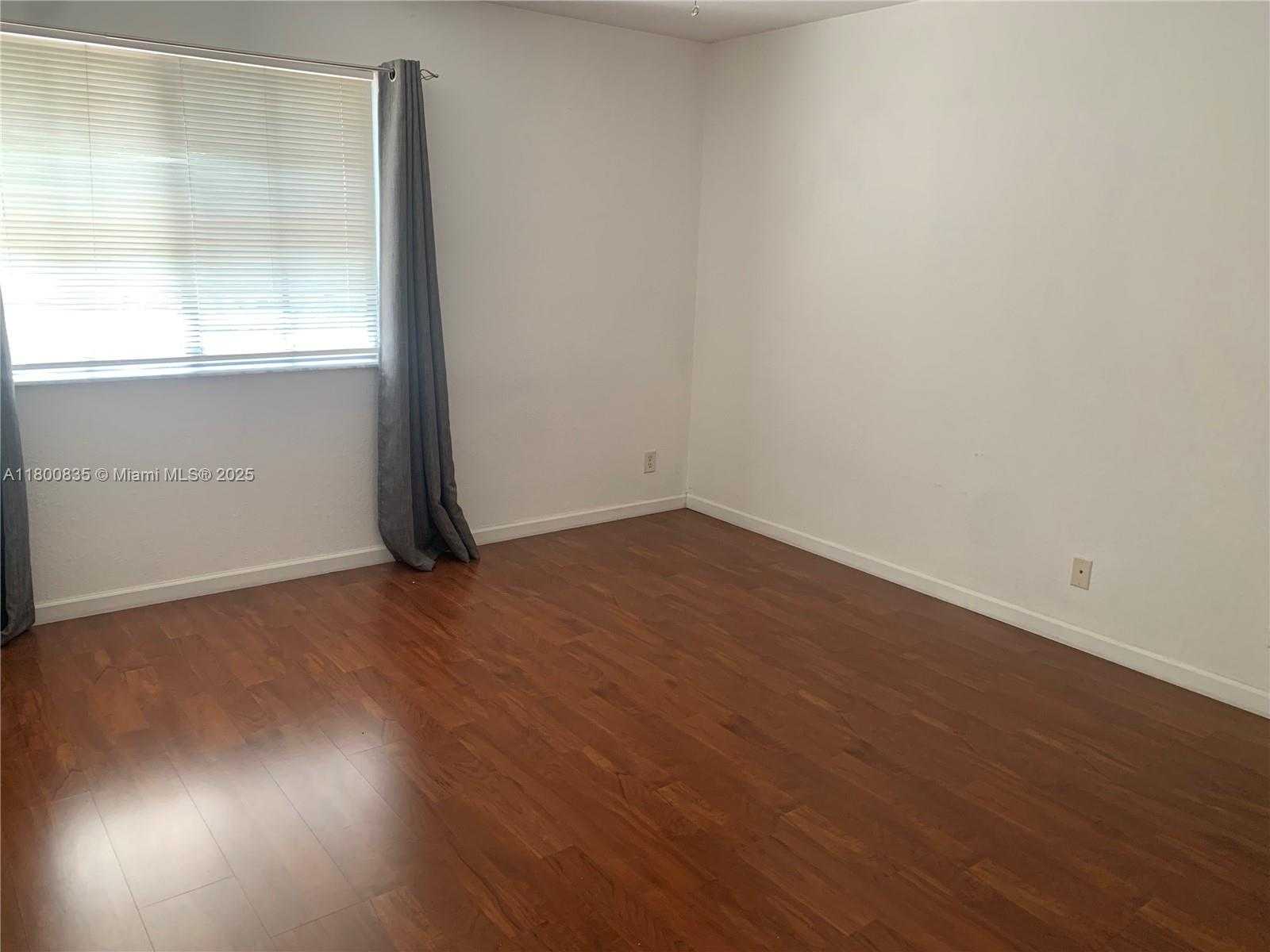 Small Image of 3894 TREE TOP DR, Weston Number 30