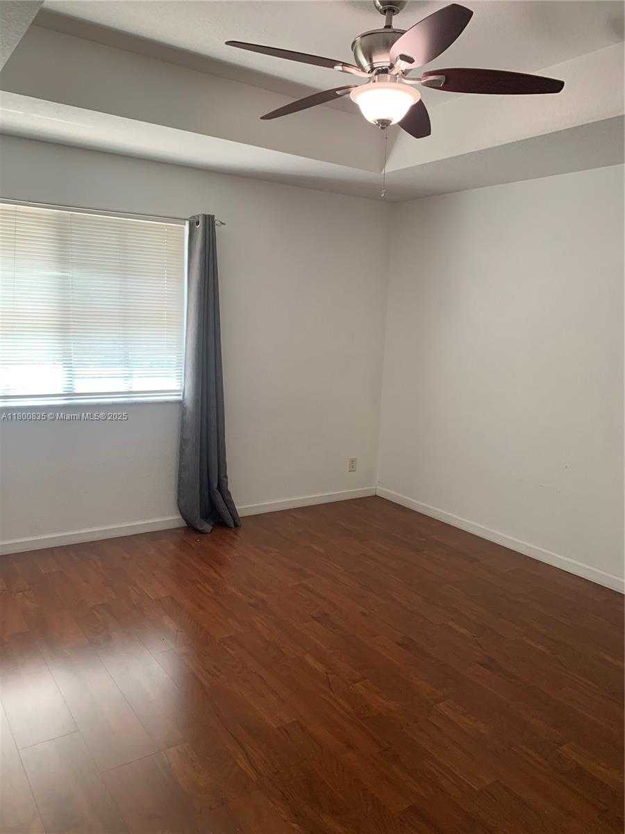 Small Image of 3894 TREE TOP DR, Weston Number 33