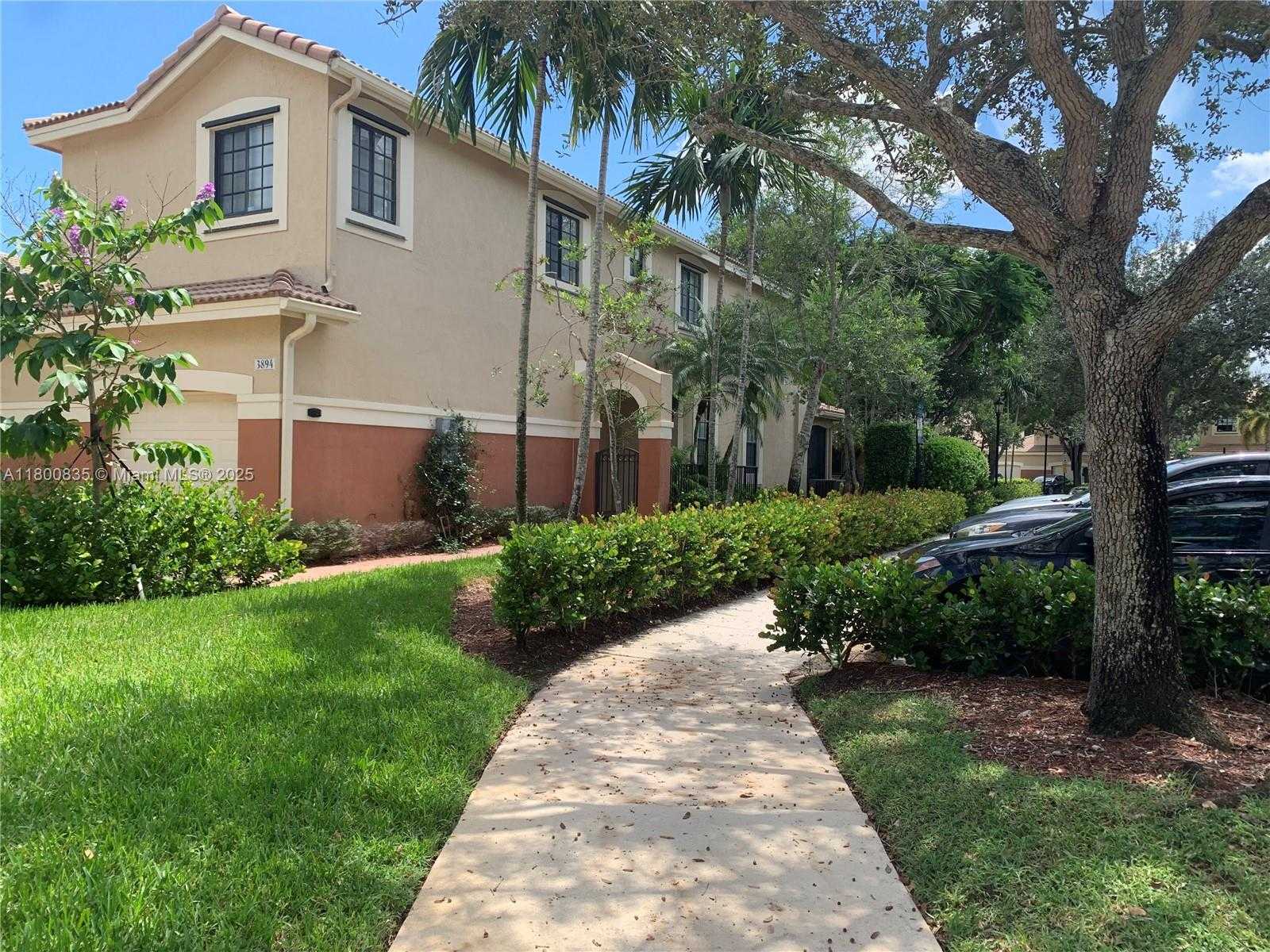 Small Image of 3894 TREE TOP DR, Weston Number 9