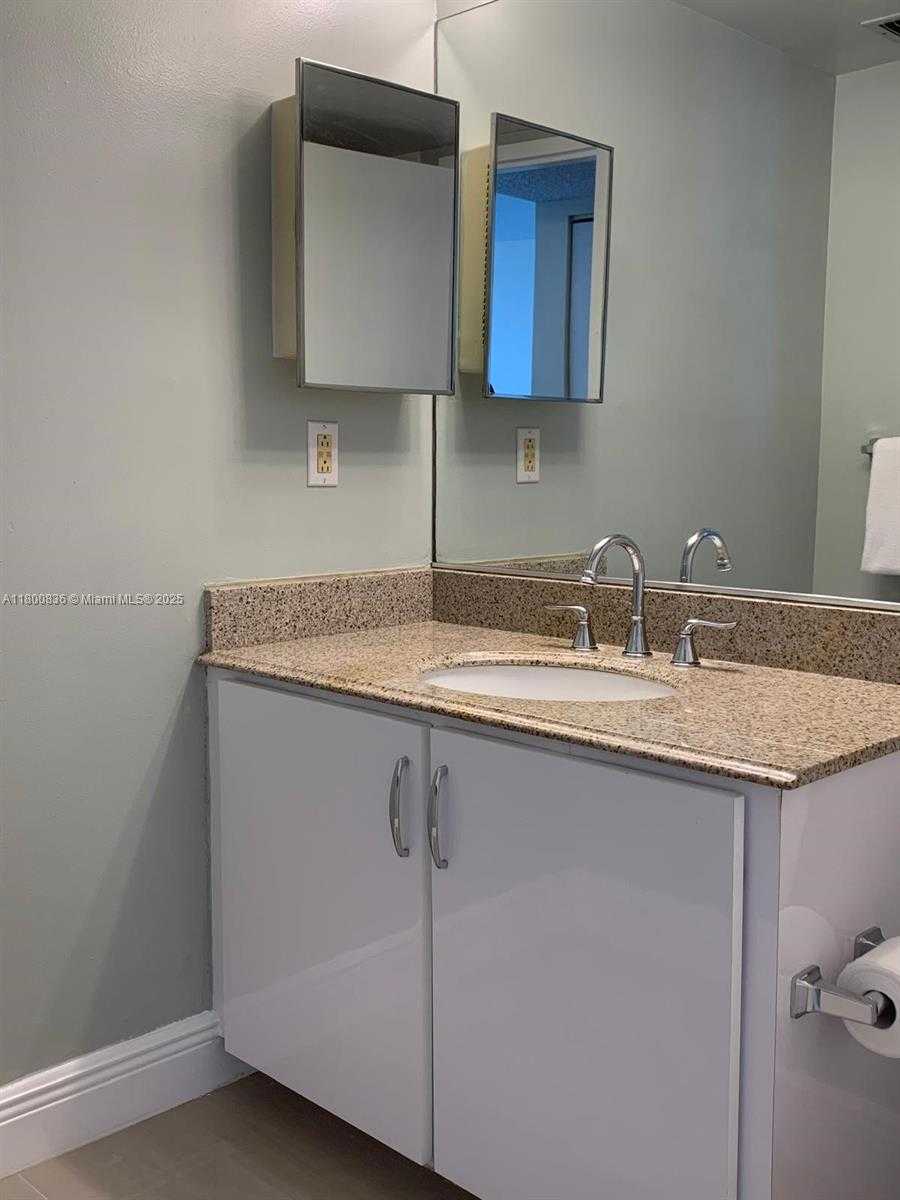 Small Image of 7601 EAST TREASURE DR #714, North Bay Village Number 15