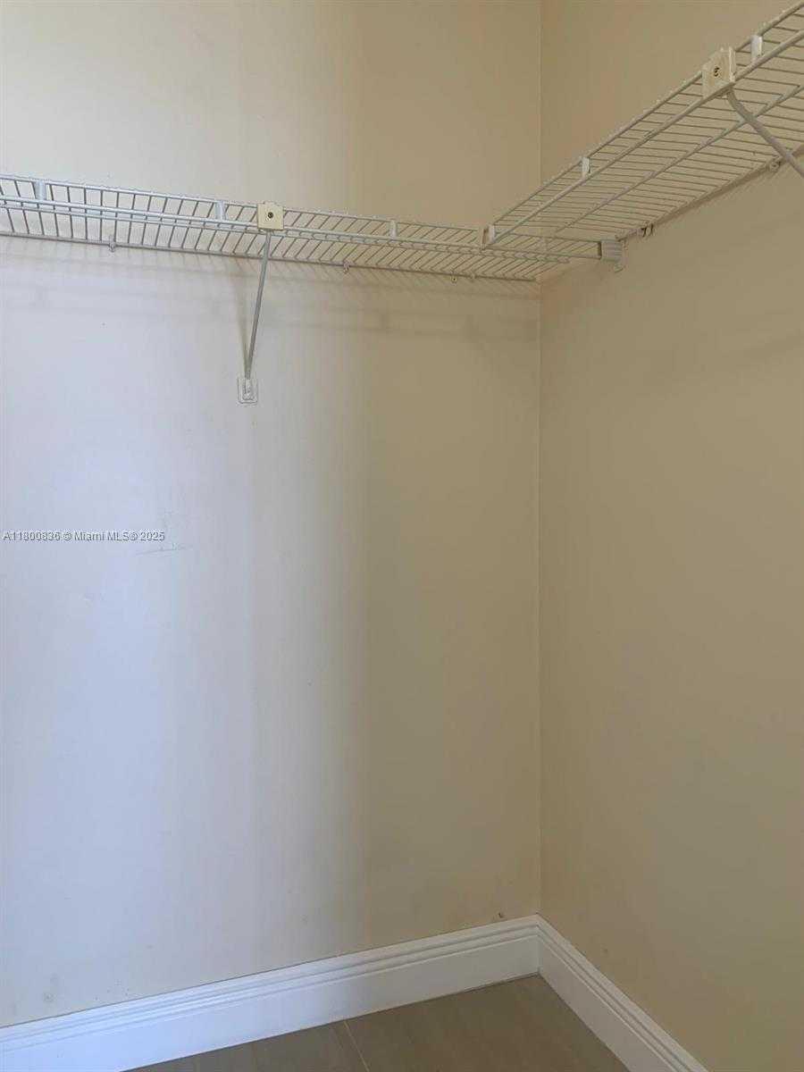 Small Image of 7601 EAST TREASURE DR #714, North Bay Village Number 21