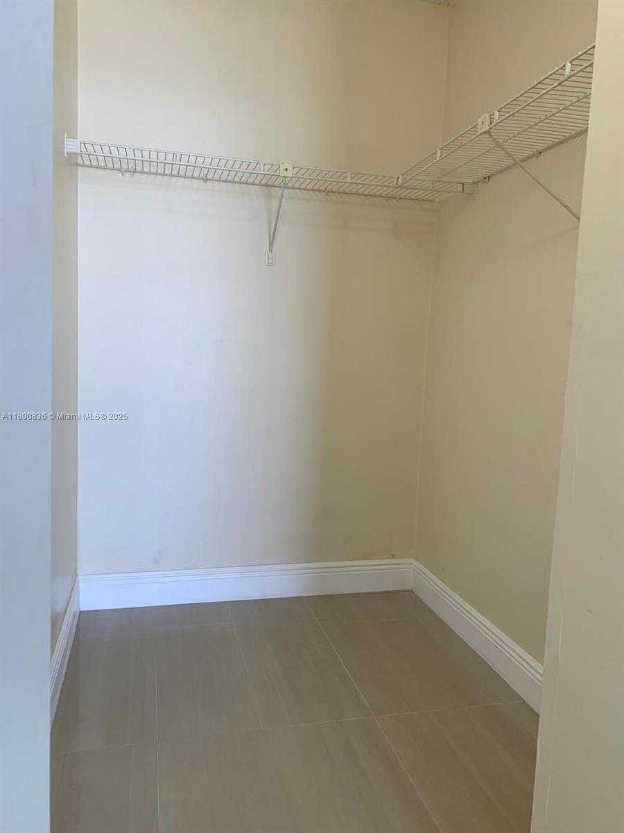 Small Image of 7601 EAST TREASURE DR #714, North Bay Village Number 22