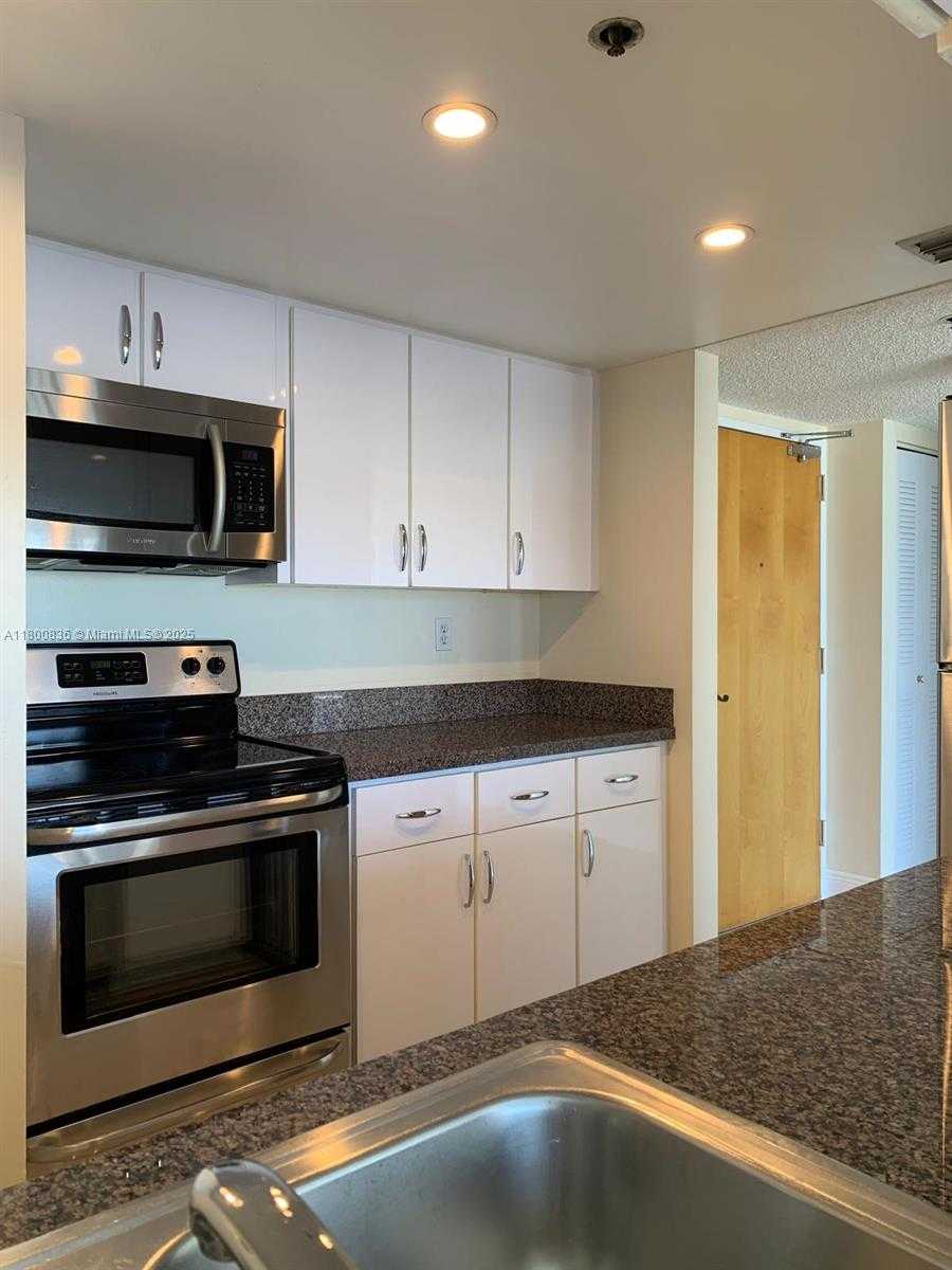 Small Image of 7601 EAST TREASURE DR #714, North Bay Village Number 3