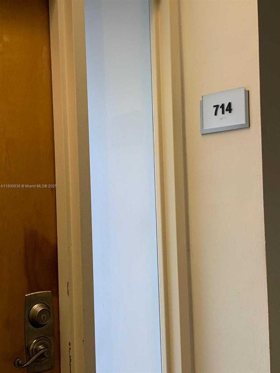 Small Image of 7601 EAST TREASURE DR #714, North Bay Village Number 34