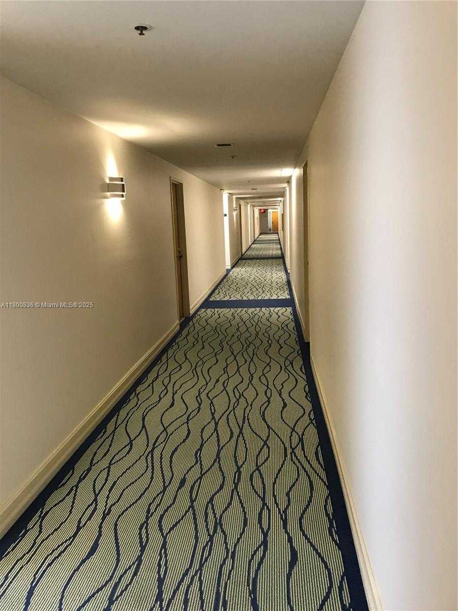 Small Image of 7601 EAST TREASURE DR #714, North Bay Village Number 46