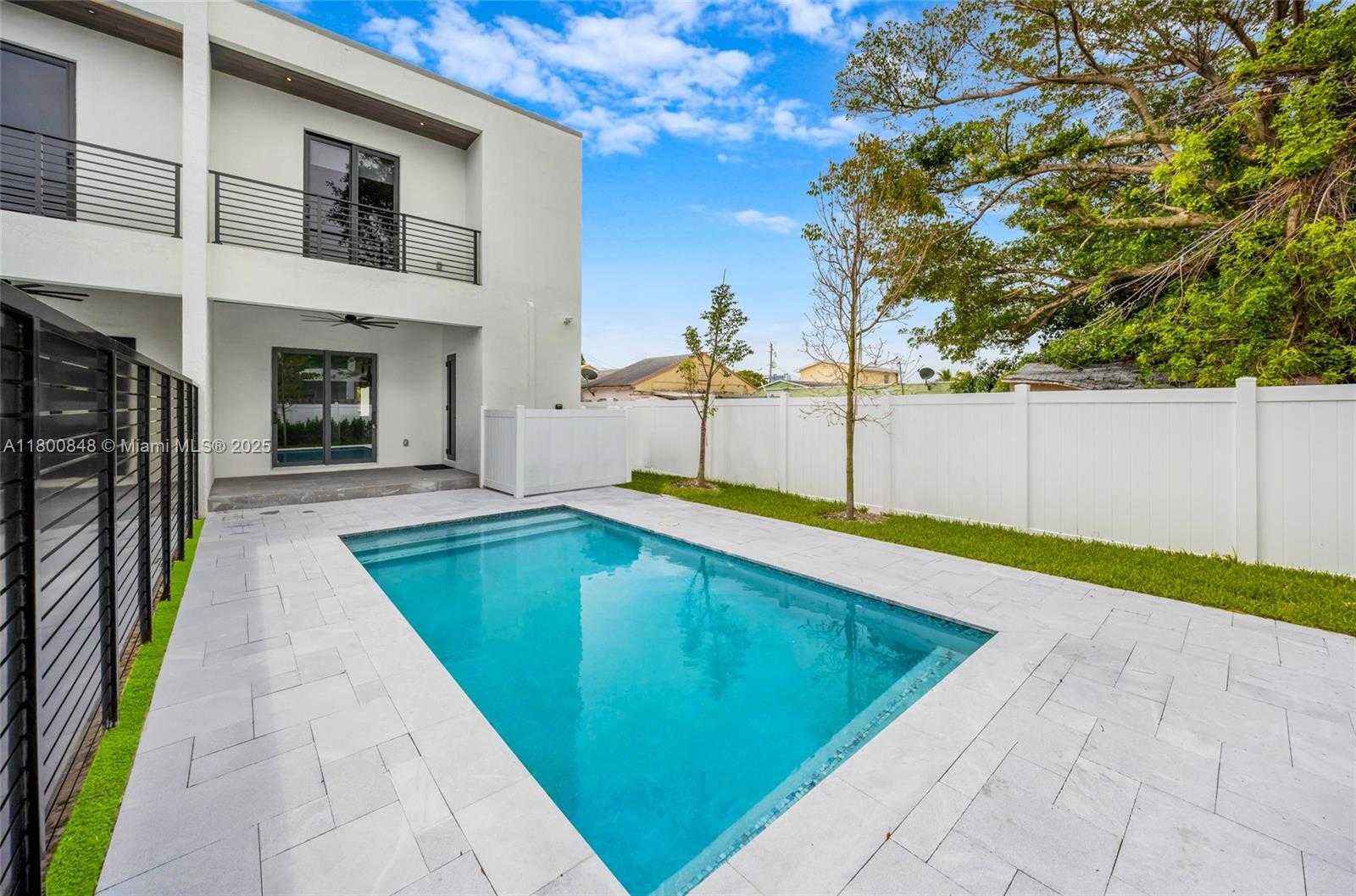 Small Image of 2921 SOUTH WEST 26TH ST, Miami Number 24