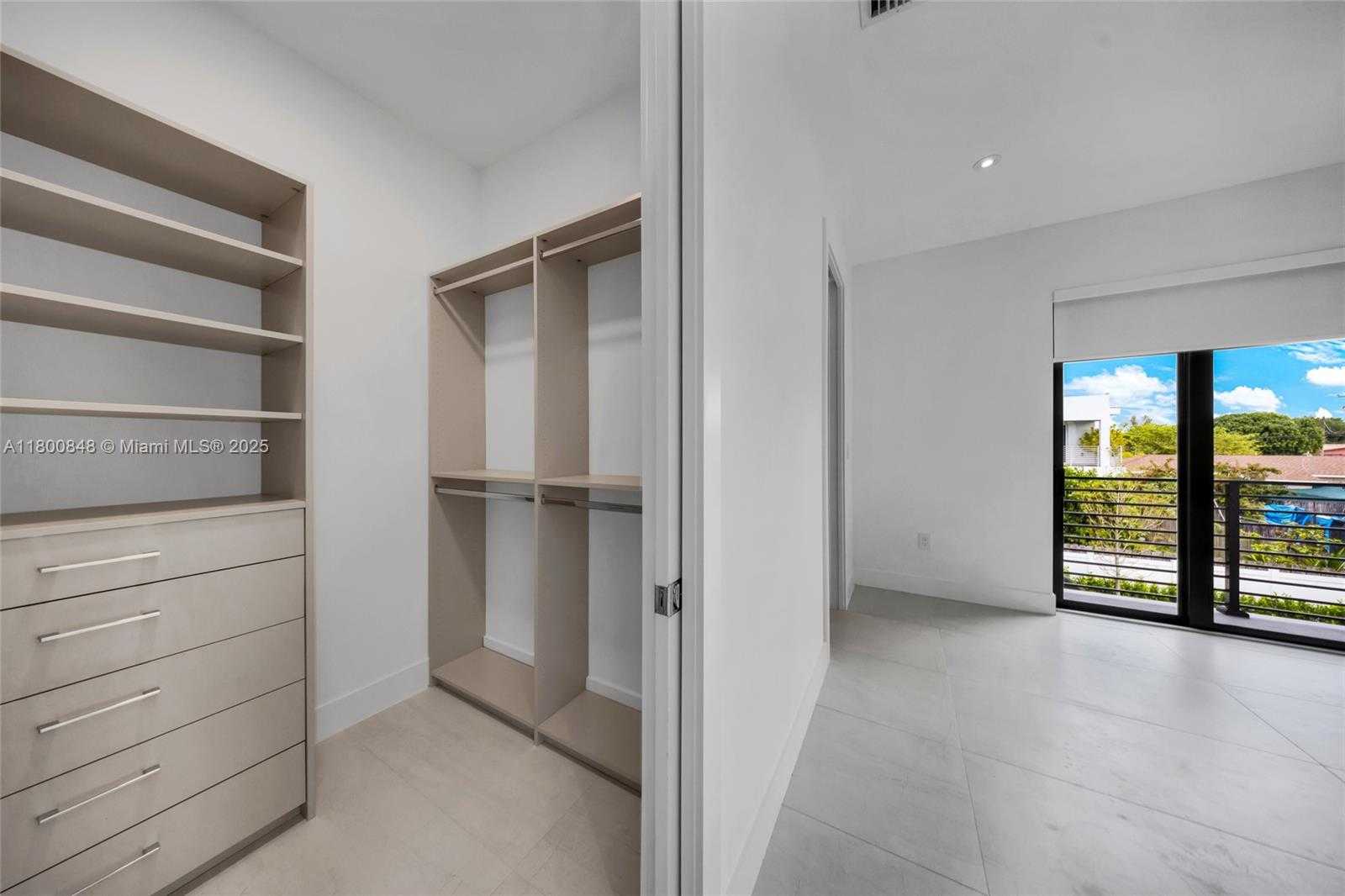 Small Image of 2921 SOUTH WEST 26TH ST, Miami Number 37