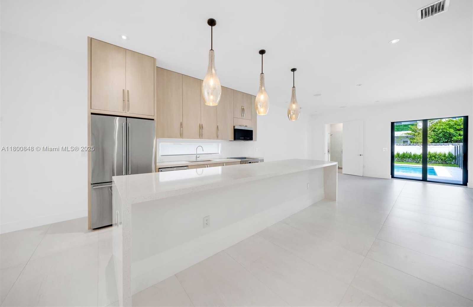 Small Image of 2921 SOUTH WEST 26TH ST, Miami Number 4