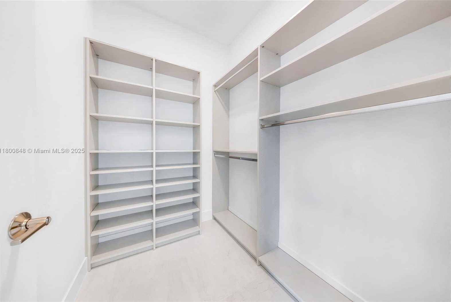 Small Image of 2921 SOUTH WEST 26TH ST, Miami Number 40
