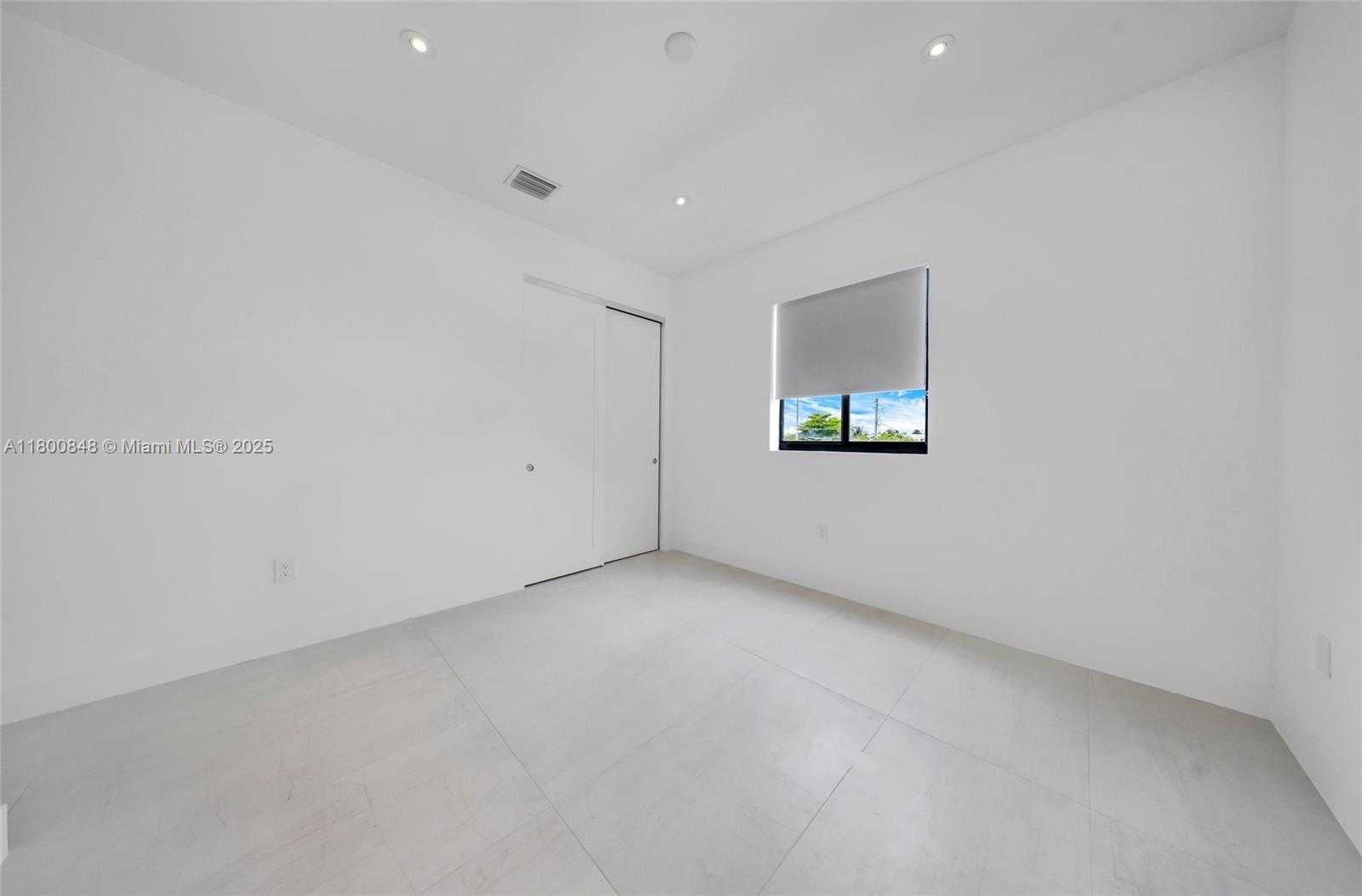 Small Image of 2921 SOUTH WEST 26TH ST, Miami Number 51