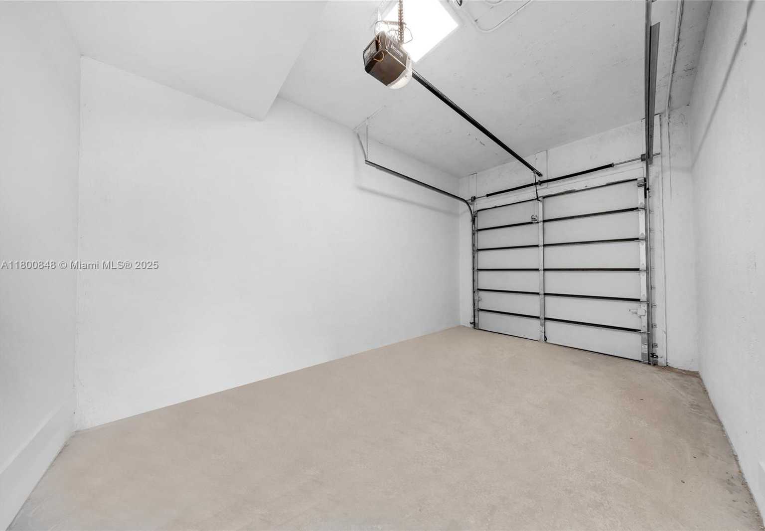 Small Image of 2921 SOUTH WEST 26TH ST, Miami Number 53