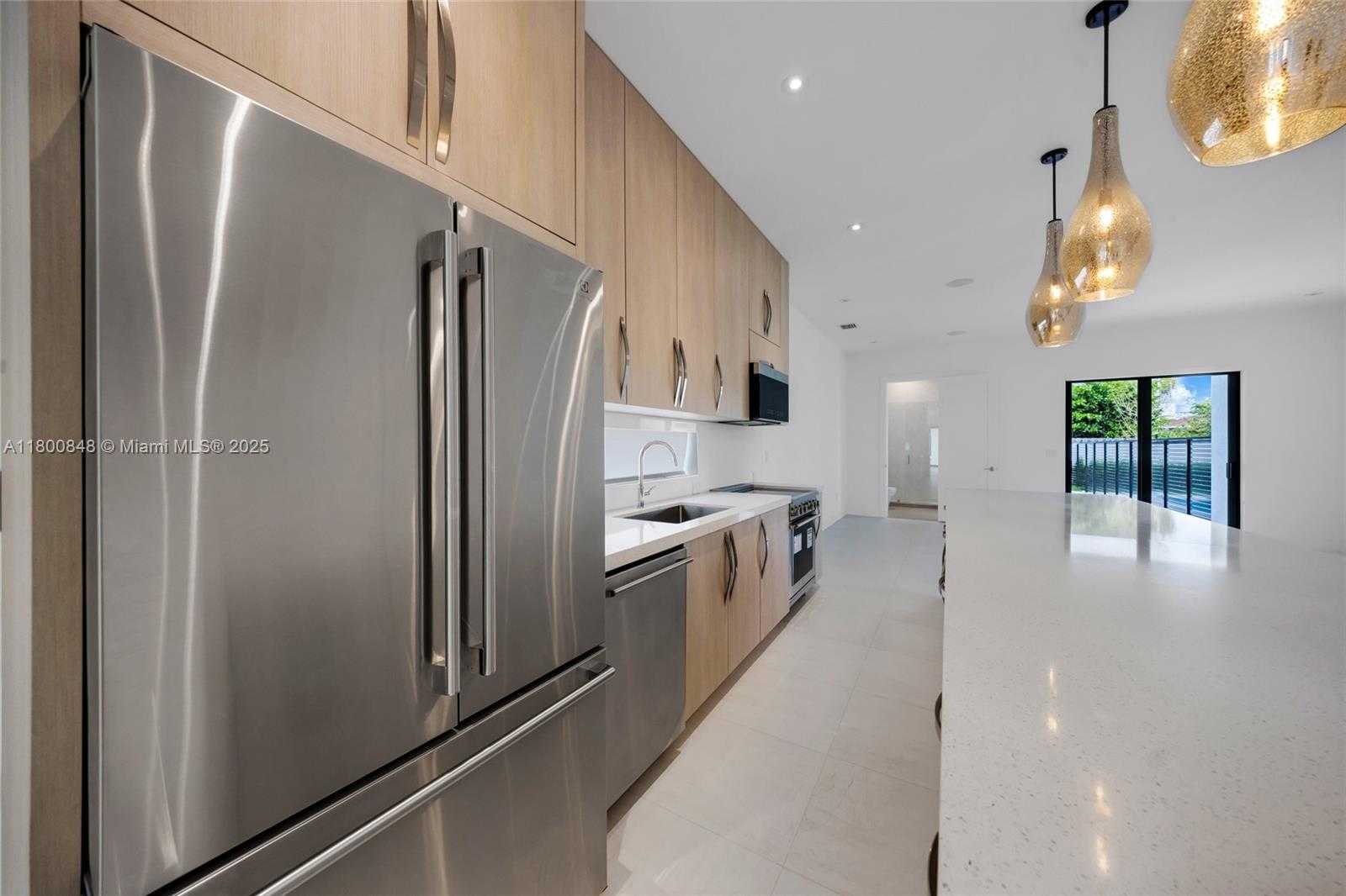Small Image of 2921 SOUTH WEST 26TH ST, Miami Number 8