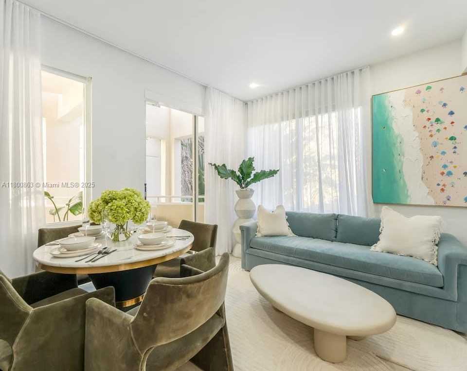 Small Image of 100 COLLINS AVE #202, Miami Beach Number 2