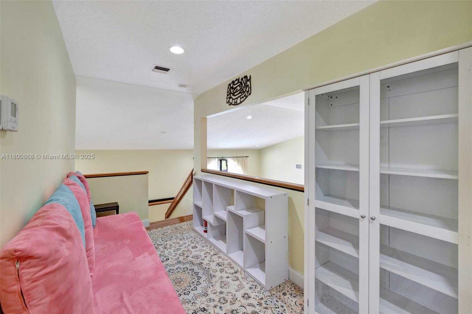 Small Image of 10425 BERMUDA DR, Cooper City Number 27