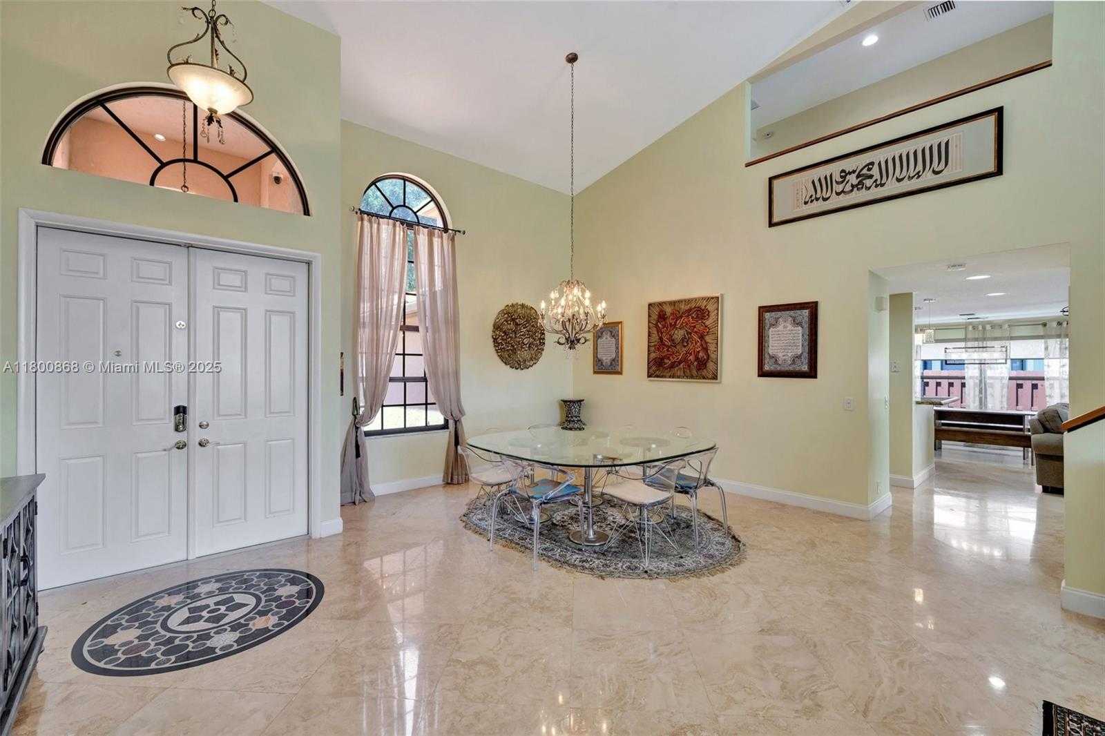Small Image of 10425 BERMUDA DR, Cooper City Number 6