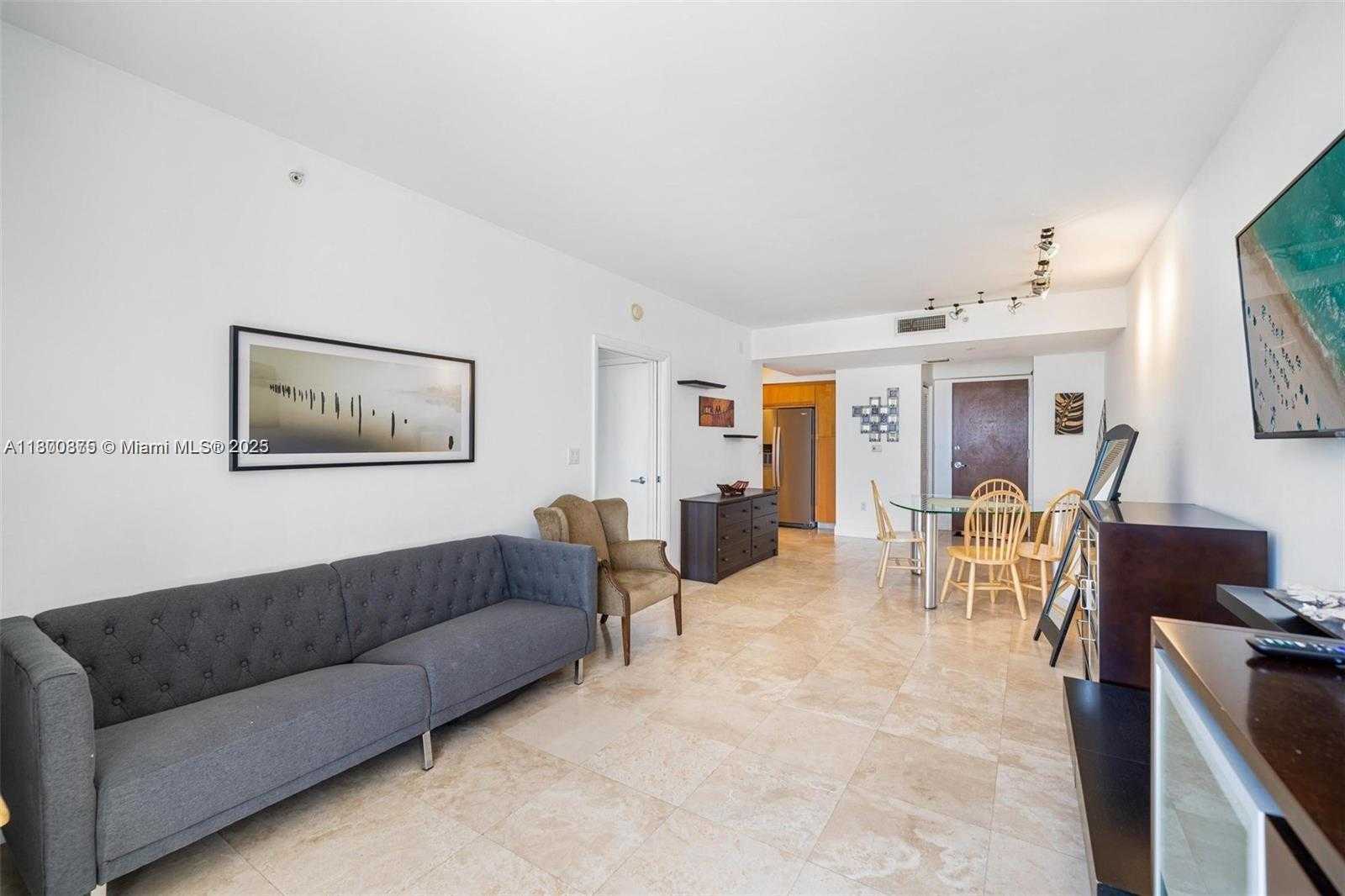 Small Image of 6365 COLLINS AVE #2805, Miami Beach Number 4