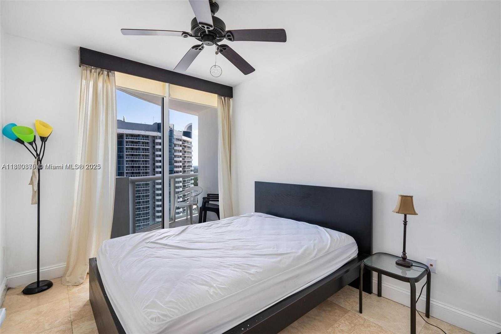 Small Image of 6365 COLLINS AVE #2805, Miami Beach Number 7