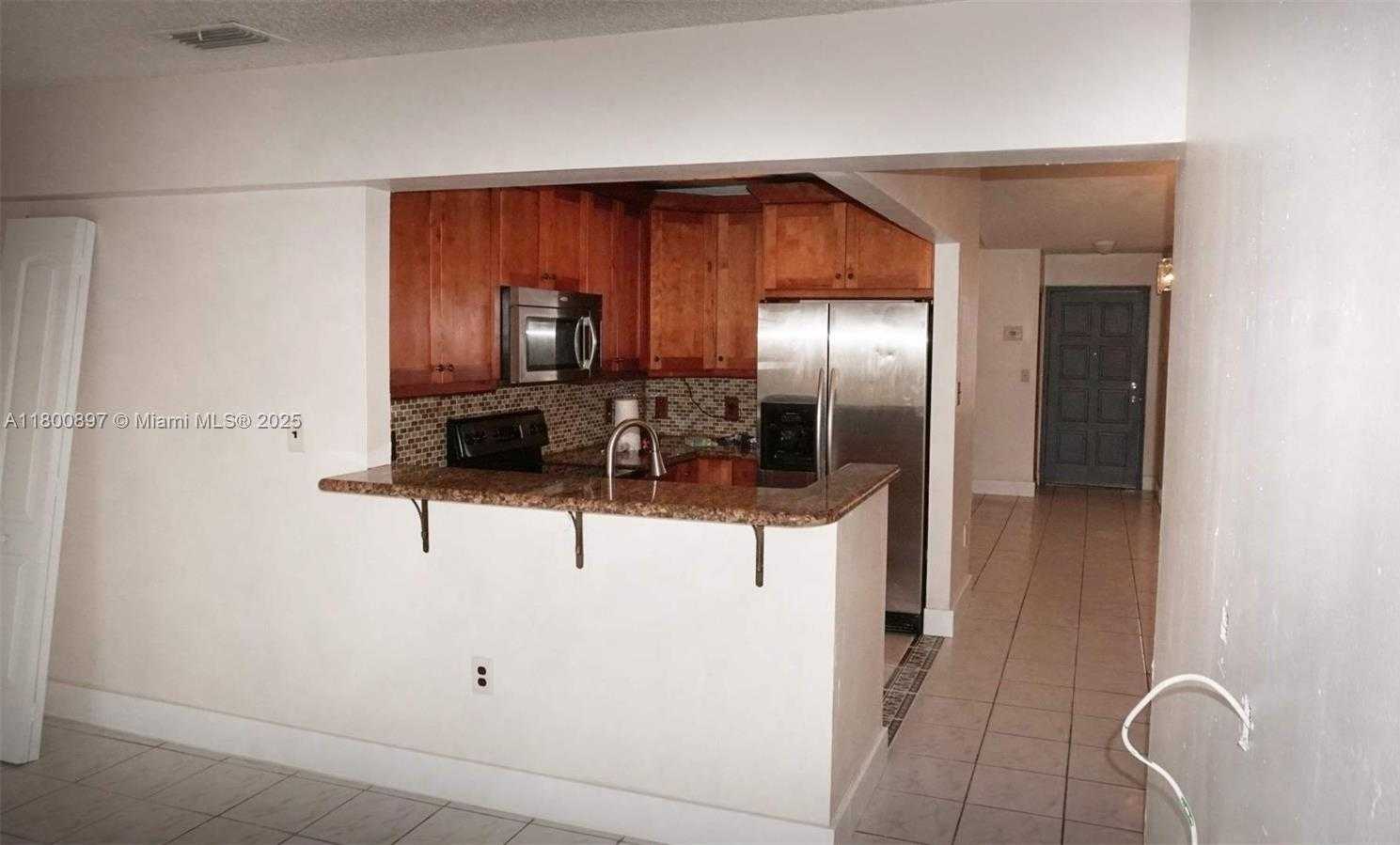 Small Image of 4909 SOUTH WEST 144TH CT, Miami Number 22