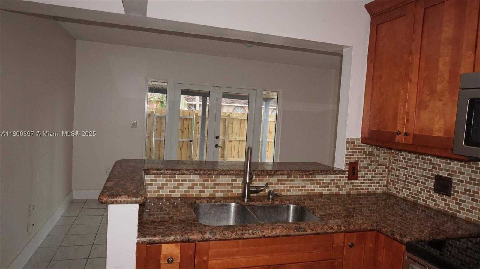 Small Image of 4909 SOUTH WEST 144TH CT, Miami Number 26