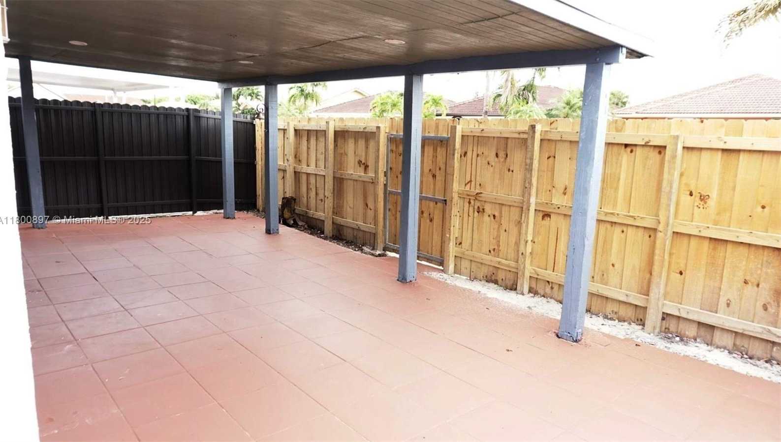 Small Image of 4909 SOUTH WEST 144TH CT, Miami Number 27