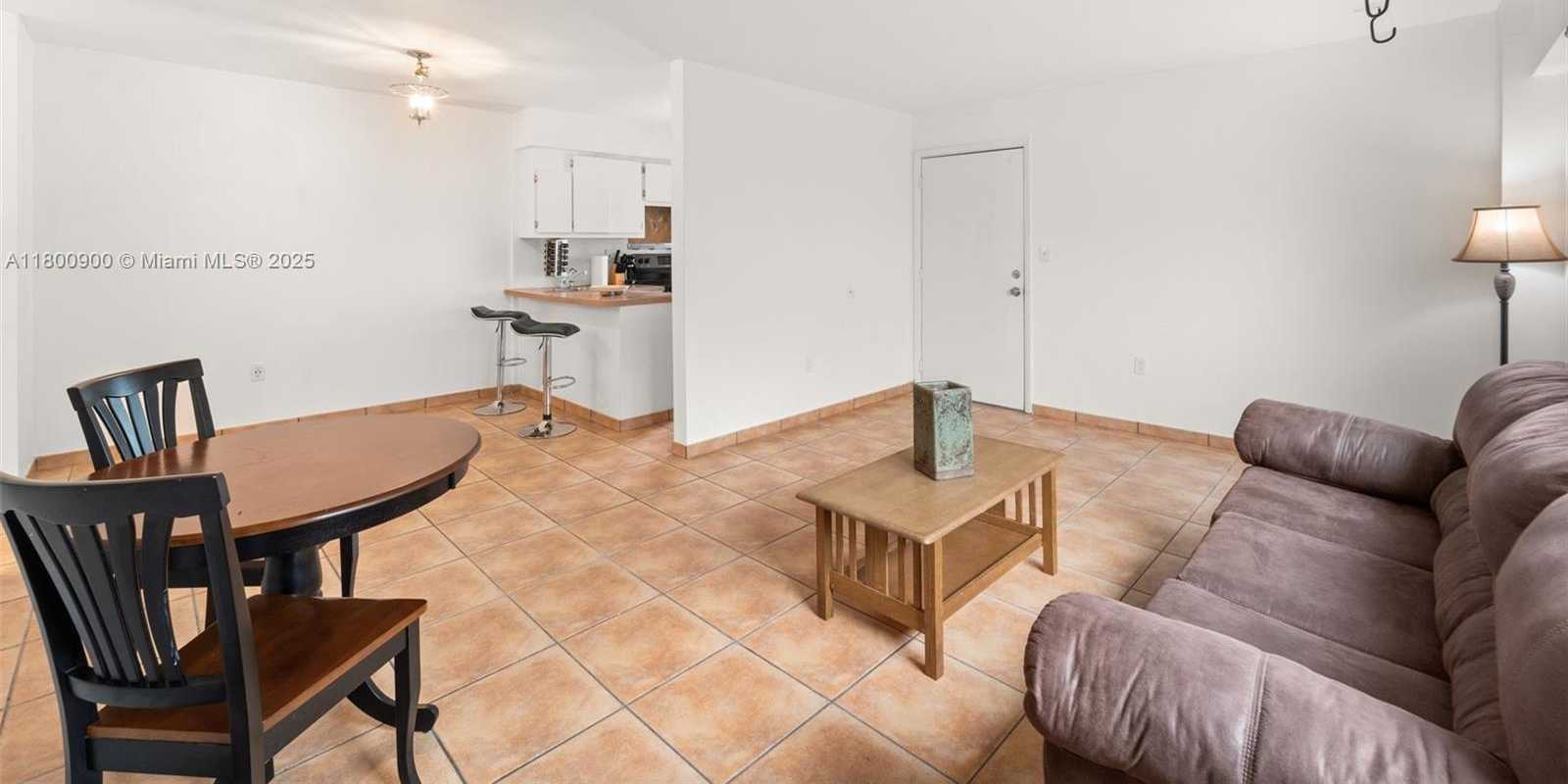 Small Image of 1614 WEST AVE #206, Miami Beach Number 4
