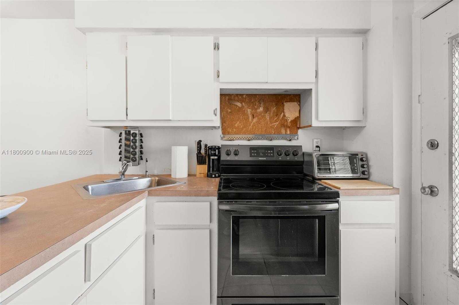 Small Image of 1614 WEST AVE #206, Miami Beach Number 6