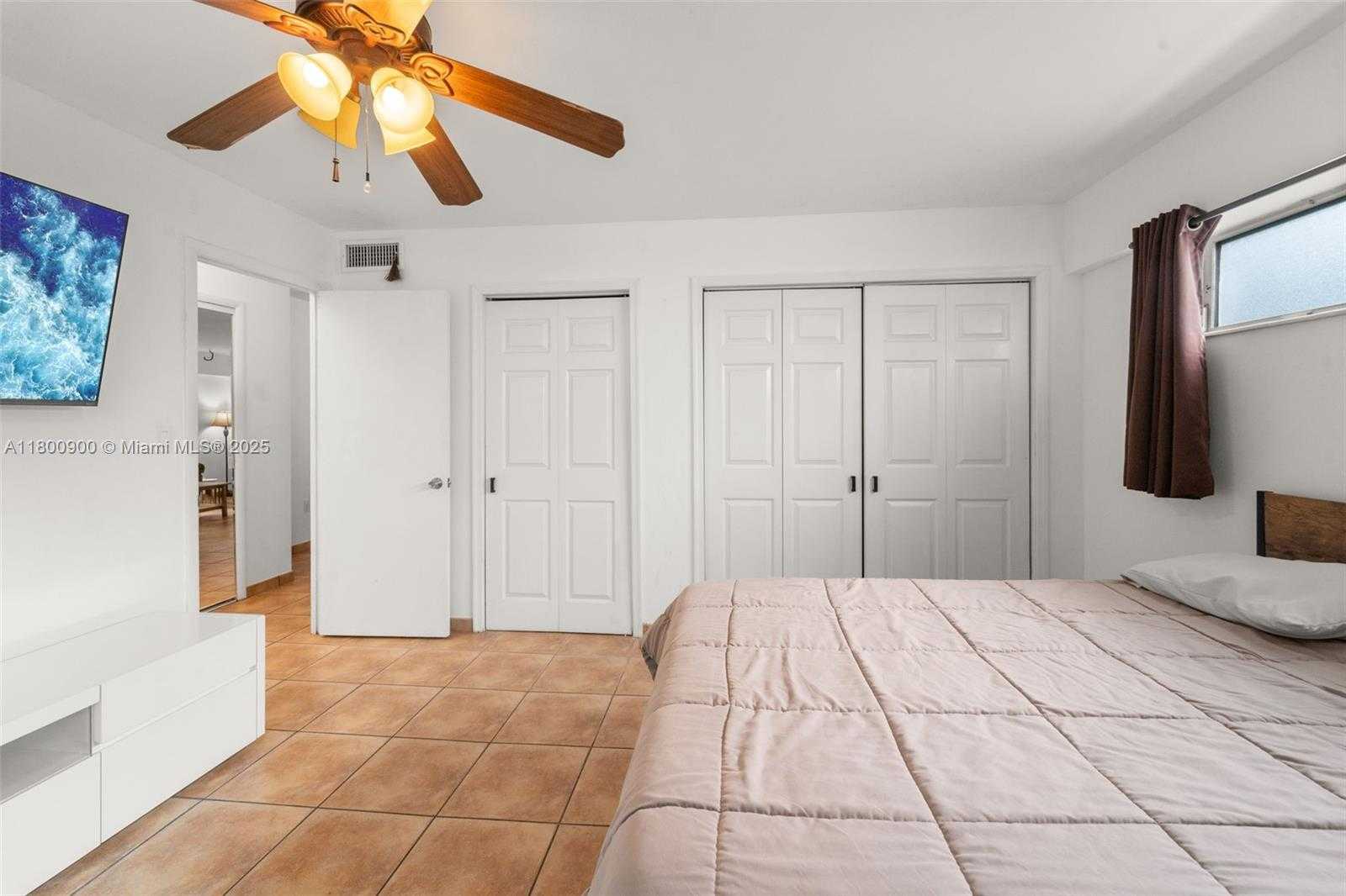 Small Image of 1614 WEST AVE #206, Miami Beach Number 8