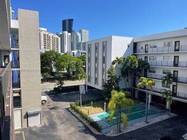 Small Image of 201 178TH DR #437, Sunny Isles Beach Number 13