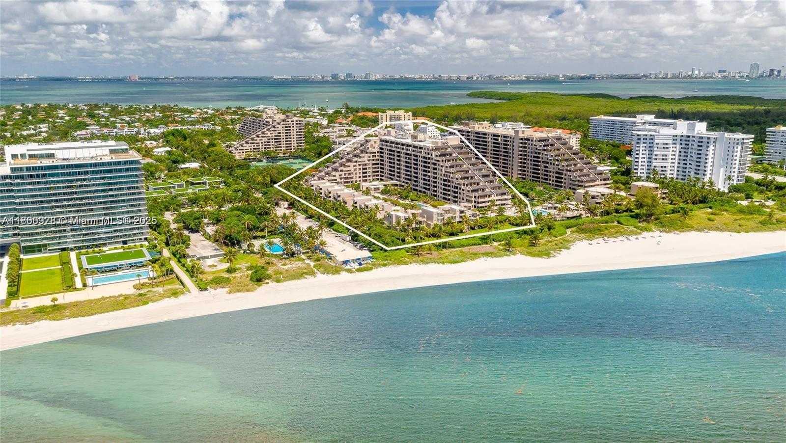 Small Image of 201 CRANDON BLVD #202, Key Biscayne Number 23