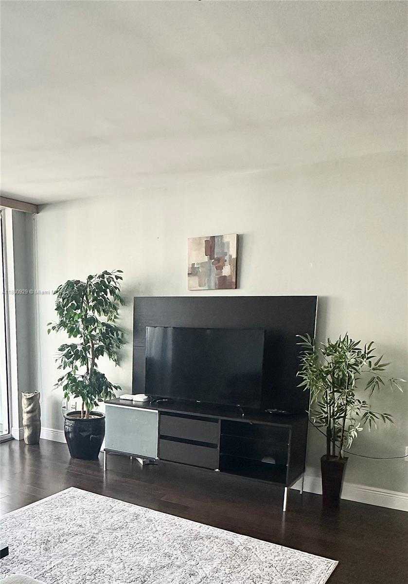 Small Image of 1830 SOUTH OCEAN DR #4109, Hallandale Beach Number 4
