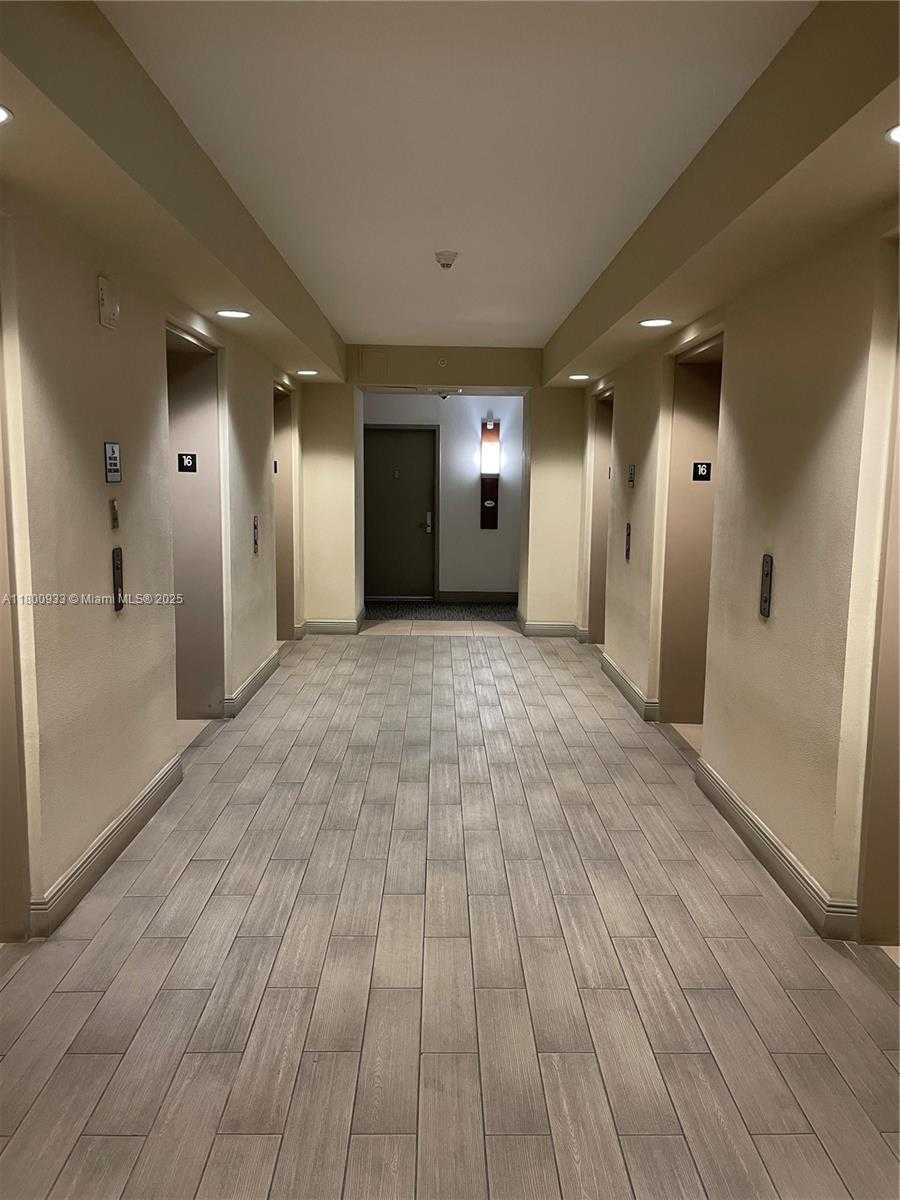 Small Image of 1750 NORTH BAYSHORE DR #1601, Miami Number 24