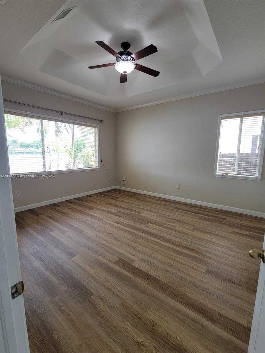 Small Image of 22032 SOUTH WEST 95TH PL #22032, Cutler Bay Number 41