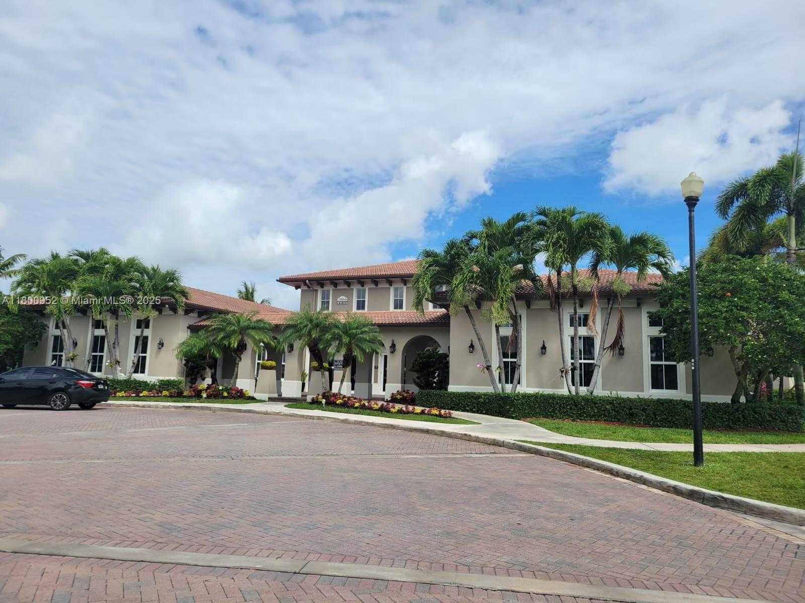 Small Image of 22032 SOUTH WEST 95TH PL #22032, Cutler Bay Number 8
