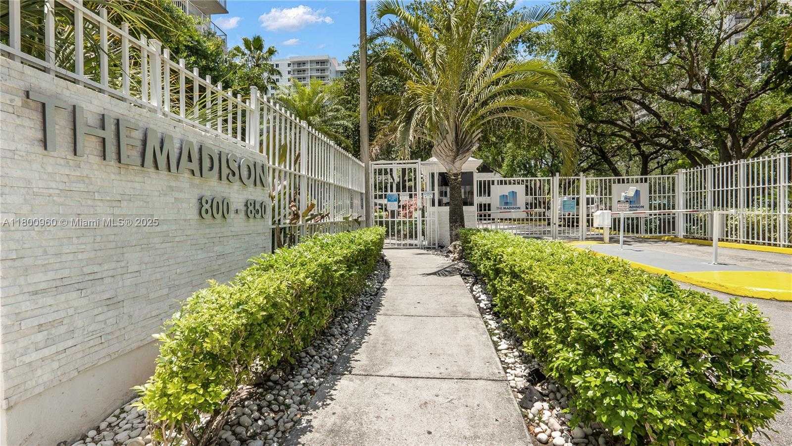 Small Image of 850 NORTH MIAMI AVE #W-1003, Miami Number 4