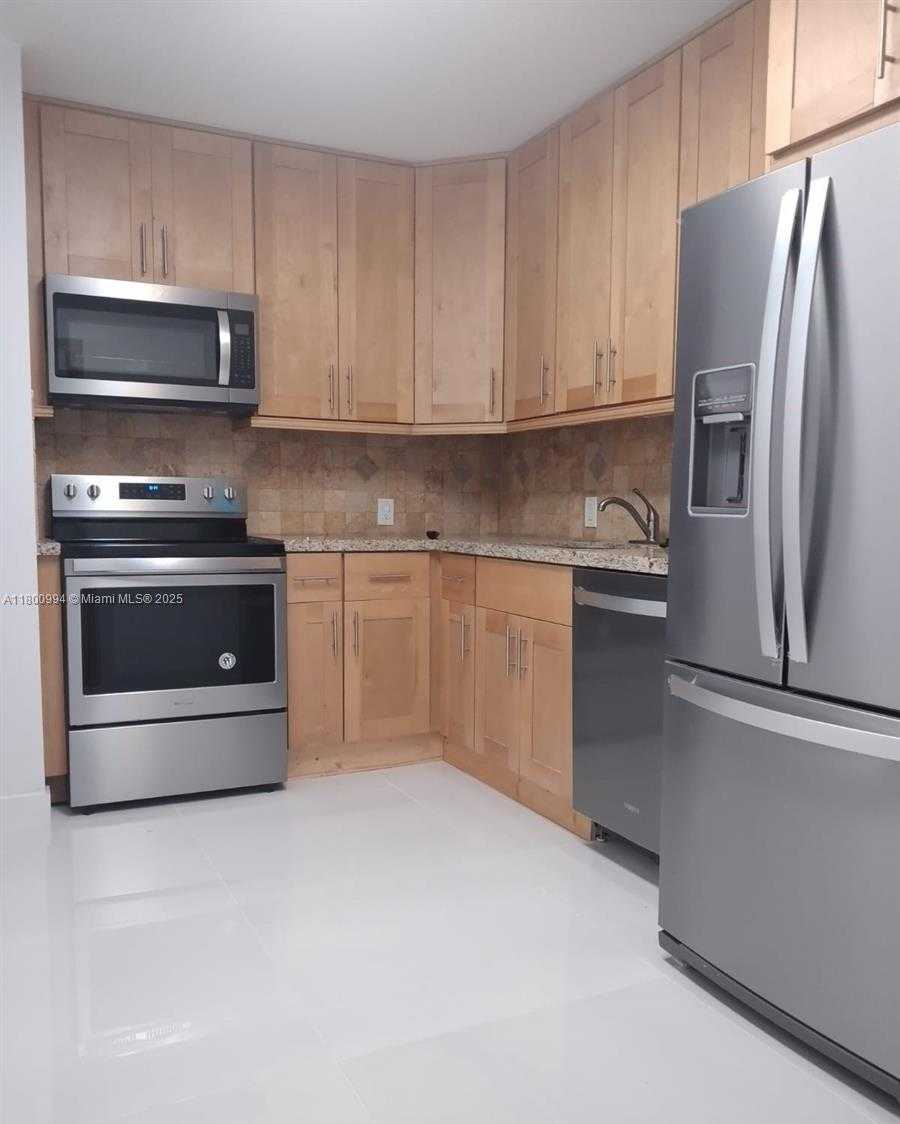 Small Image of 20100 WEST COUNTRY CLUB DR #1504, Aventura Number 5