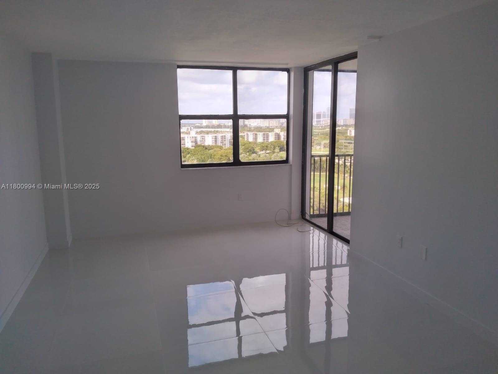 Small Image of 20100 WEST COUNTRY CLUB DR #1504, Aventura Number 6