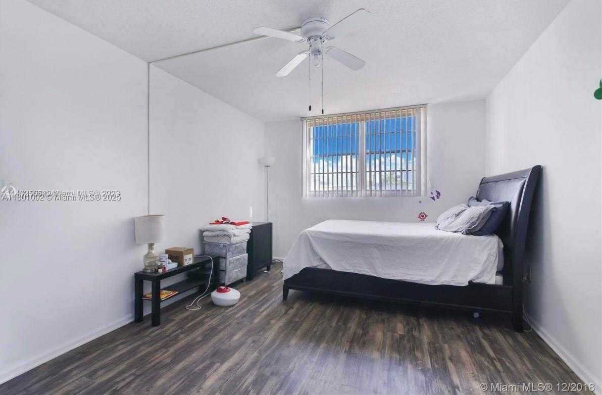 Small Image of 12590 NORTH EAST 16TH AVE #211, North Miami Number 4