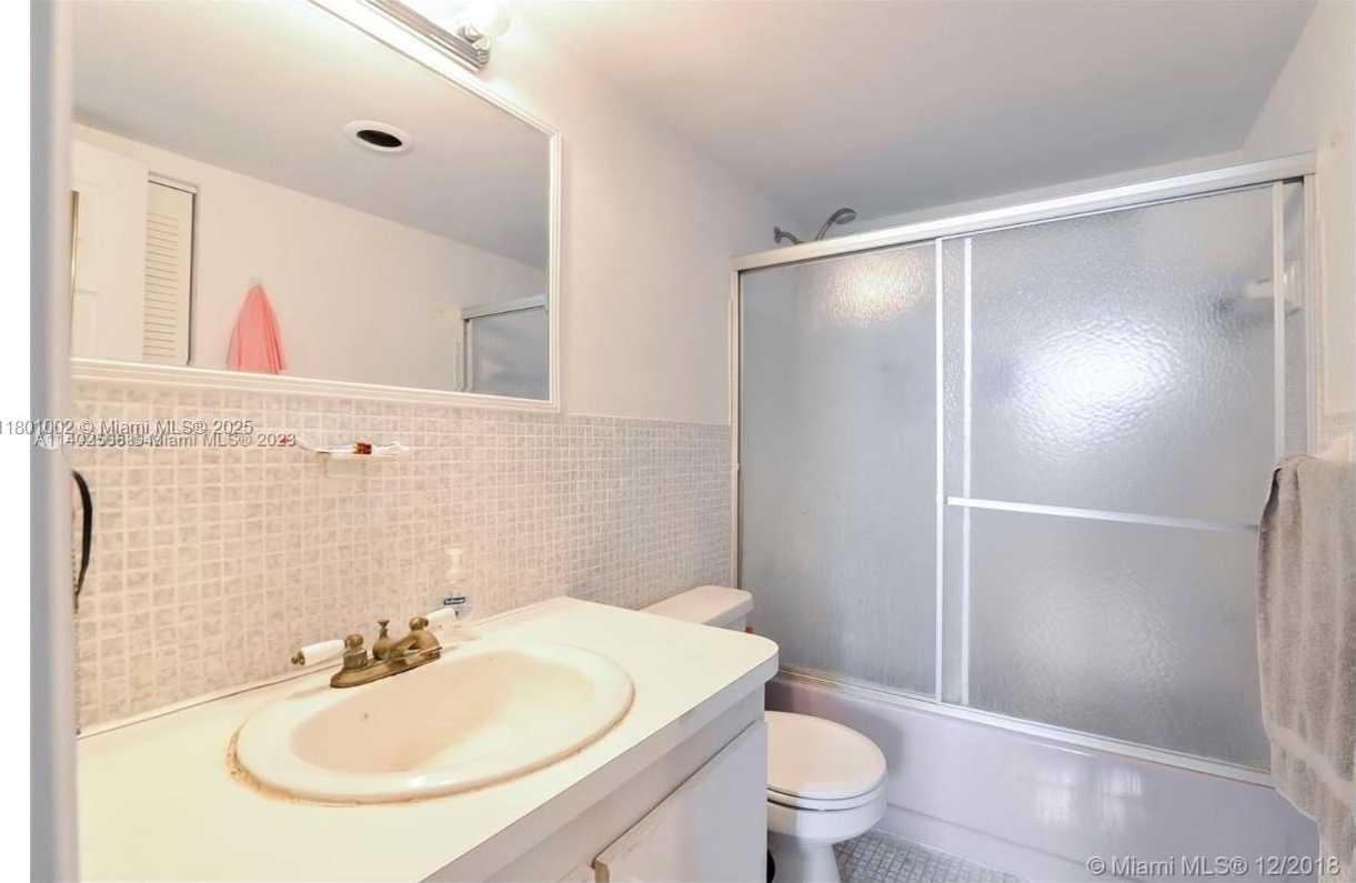 Small Image of 12590 NORTH EAST 16TH AVE #211, North Miami Number 6