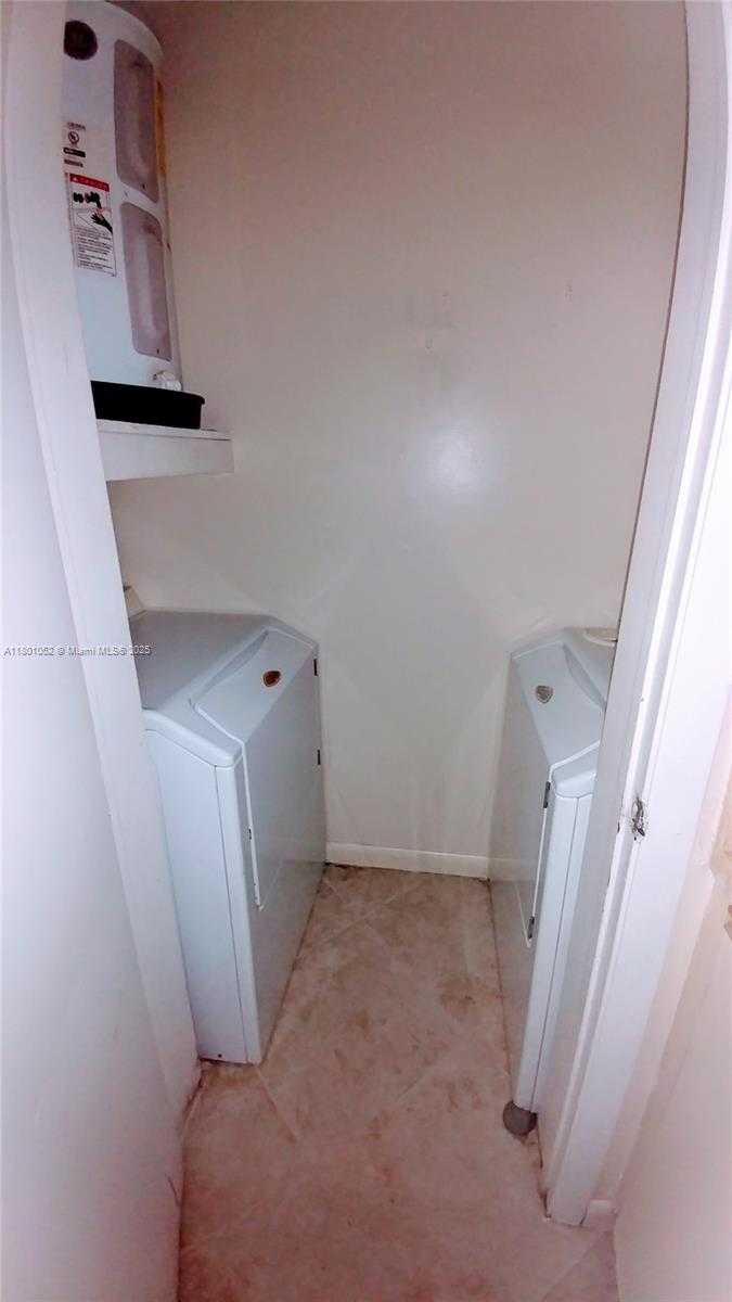 Small Image of 17485 NORTH WEST 67TH CT #E-21, Hialeah Number 3