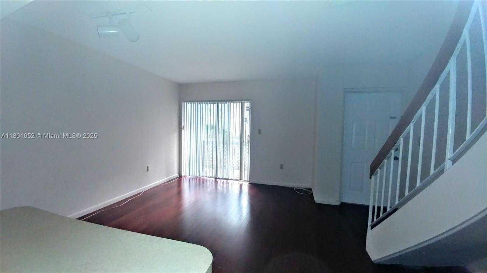 Small Image of 17485 NORTH WEST 67TH CT #E-21, Hialeah Number 4