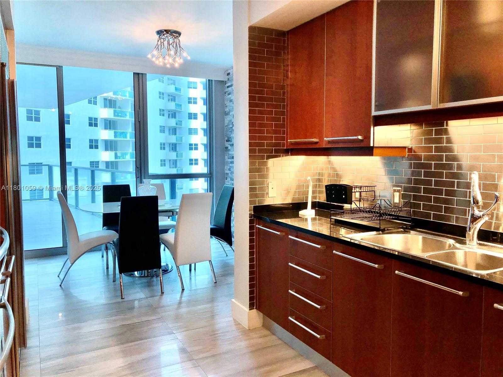 Small Image of 3101 SOUTH OCEAN DR #801, Hollywood Number 17