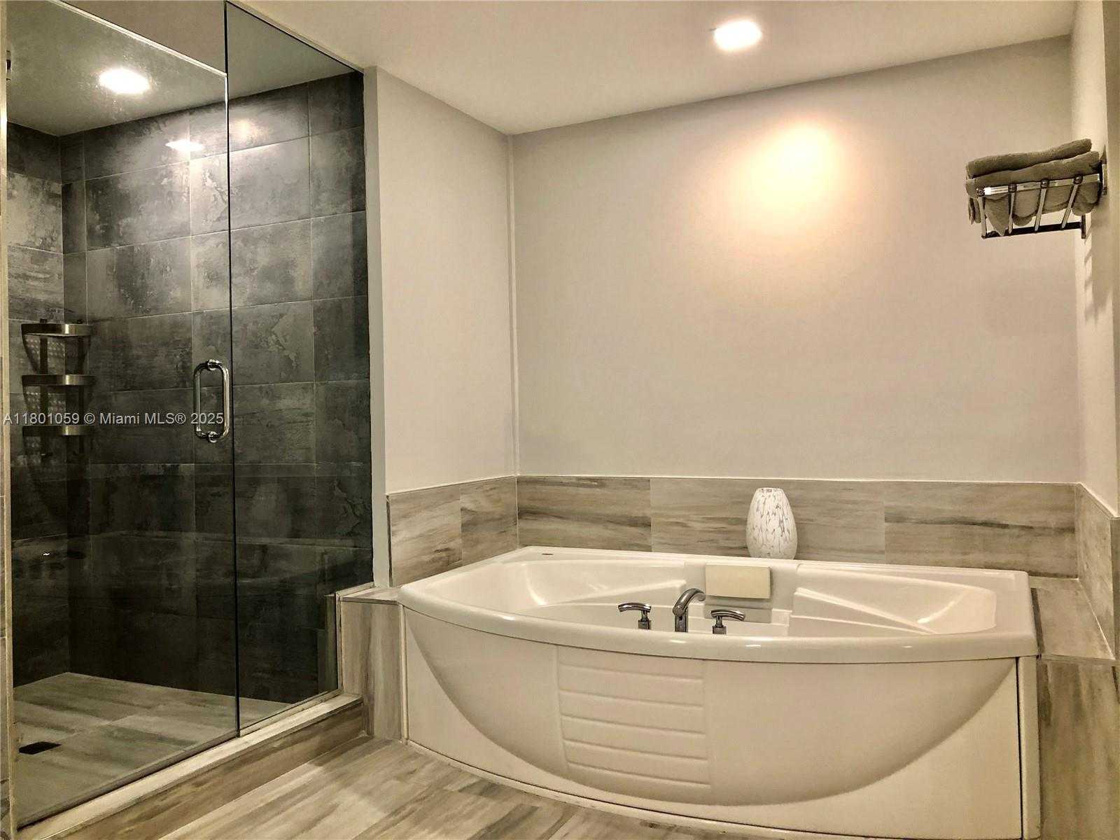 Small Image of 3101 SOUTH OCEAN DR #801, Hollywood Number 25